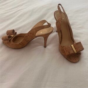 Kate Spade Celeste Natural/Cork gold Speckled sling back Heels. Size 10